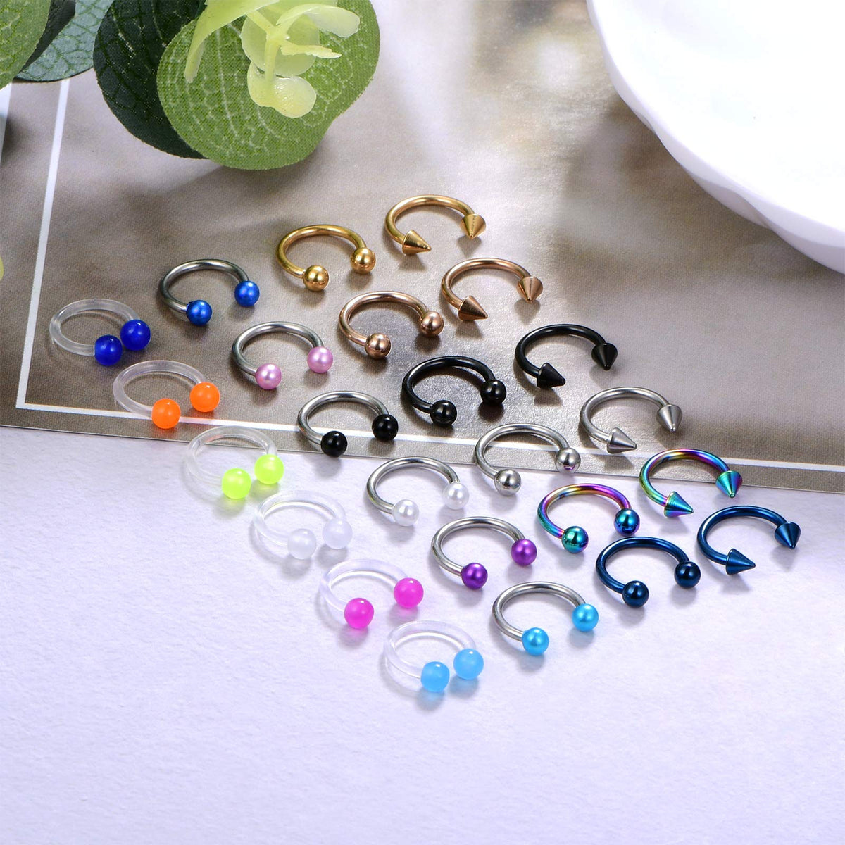 Rajnard Piercing Naso Piercing Septum Anelli 16G 8mm Acciaio Chirurgico e plastica Helix Tragus Piercing Cartilagine Labbro Labbro Anello a Ferro di Cavallo Perla Sfera Fluorescente